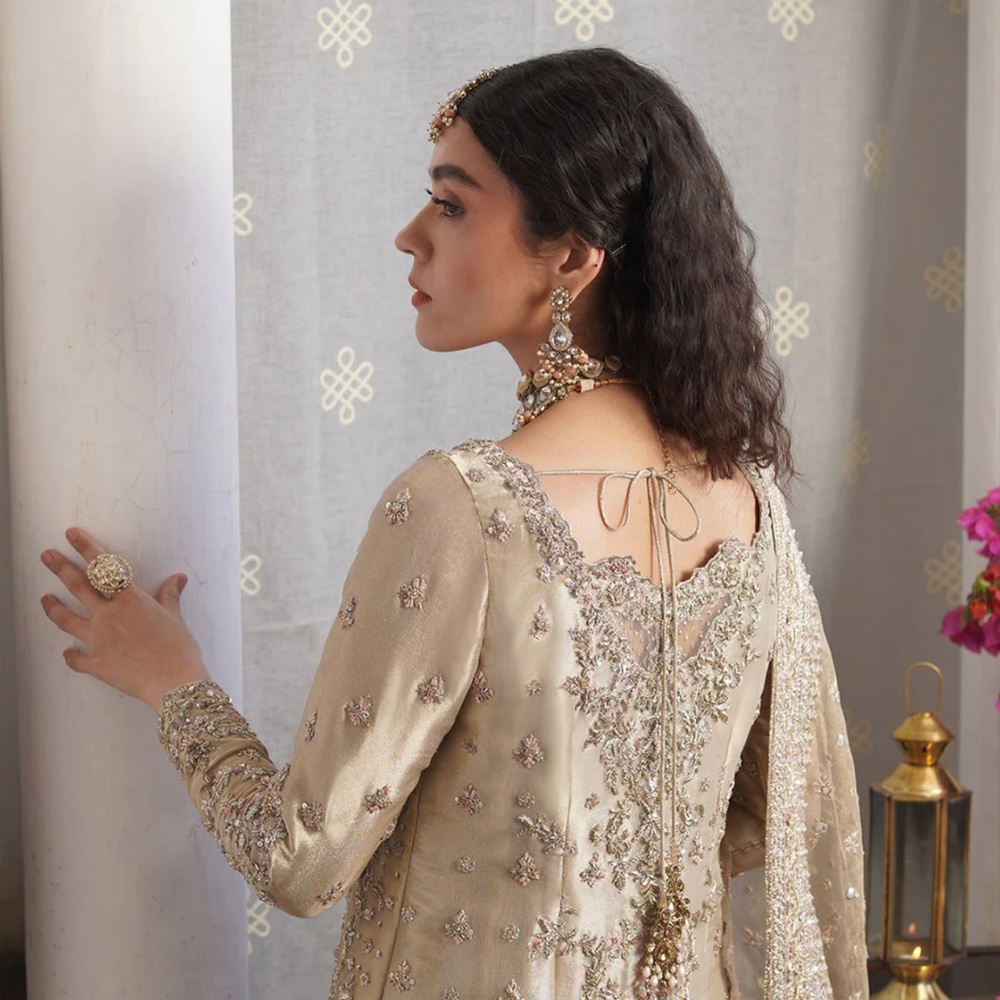 Luxurious dull gold Embroidered Wedding Dress, Brand New - Picture 3 of 7